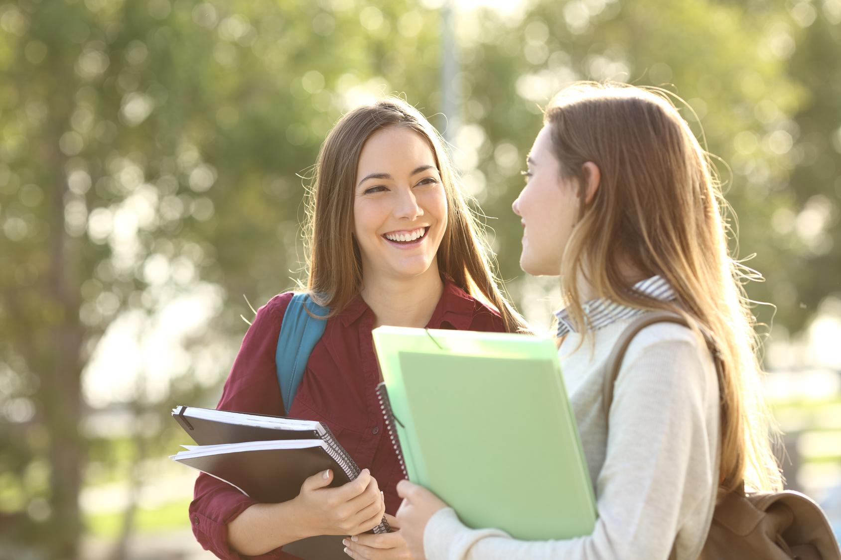 4 DIFFERENCES BETWEEN SCHOOL AND UNIVERSIDTY LIFE (AND TIPS ON HOW TO ADJUST!